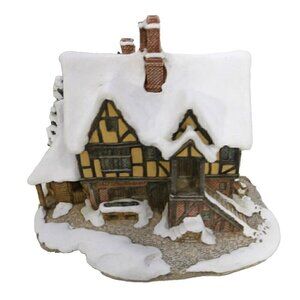 LILLIPUT LANE Yuletide Inn ceramic Christmas decoration handmade in the UK 1990
